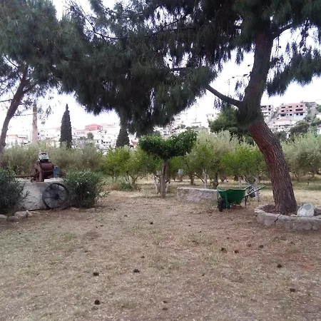 Perivoli, Olive & Pomegranate Orchard 펜션 *